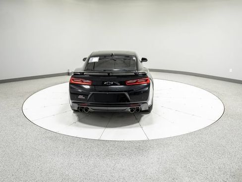 Used 2018 Chevrolet Camaro SS RWD image 26