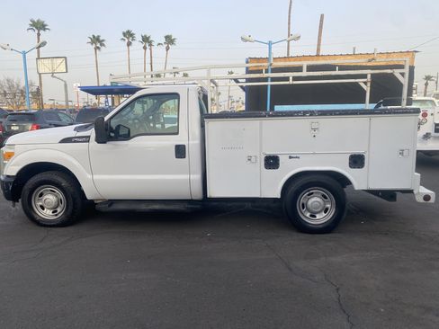 Used 2012 Ford F250 XL RWD image 6