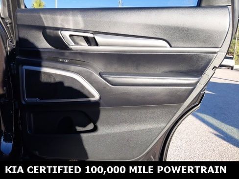 Certified 2022 Kia Telluride S image 29