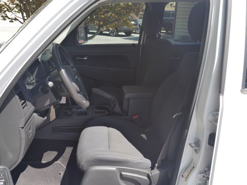 Used 2012 Jeep Liberty Sport w/ Popular Equipment Group AWD/4WD image 3