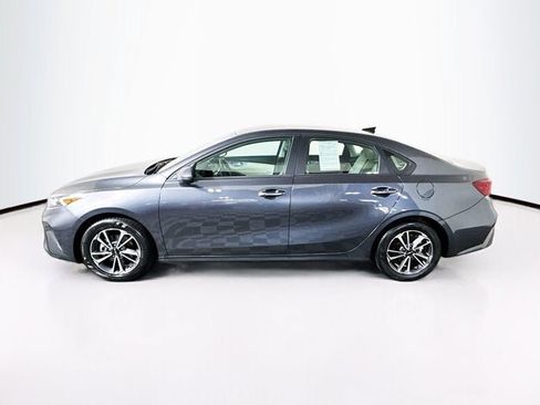 Used 2023 Kia Forte LXS FWD image 8
