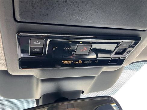 Used 2026 Toyota RAV4 AWD image 33
