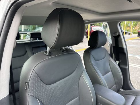 Used 2019 Hyundai Ioniq Limited FWD image 45