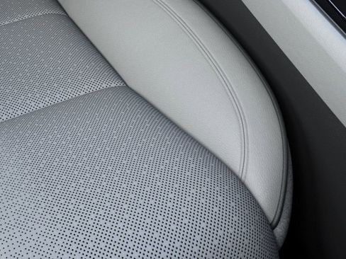 New 2026 Lincoln Aviator Black Label w/ Dynamic Handling Package image 16