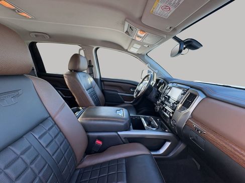 Used 2018 Nissan Titan Platinum Reserve w/ Platinum Utility Package image 43