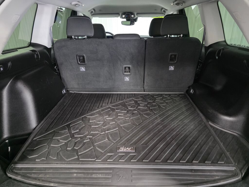 Used 2024 Jeep Grand Cherokee Laredo RWD image 11