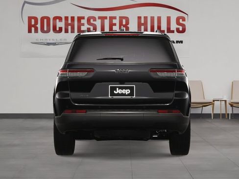 New 2024 Jeep Grand Cherokee L Laredo image 10