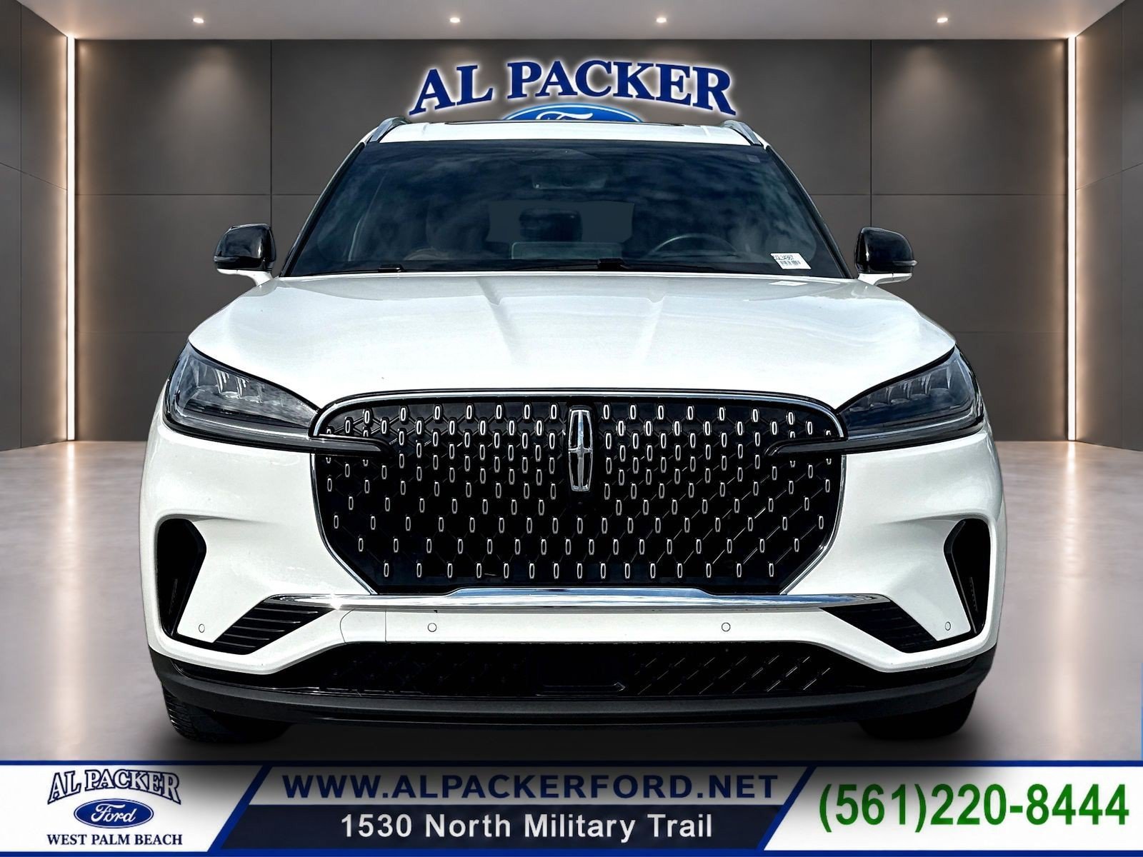 Used 2025 Lincoln Aviator Reserve RWD image 2