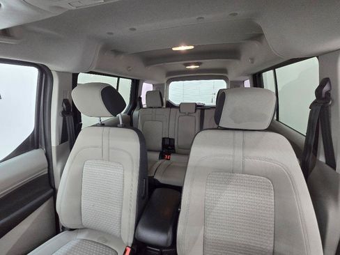 Used 2020 Ford Transit Connect XLT FWD image 10