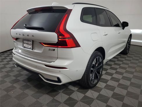 Certified 2026 Volvo XC60 B5 Plus w/ Protection Package Premier AWD/4WD image 6