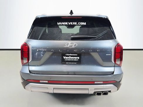 Used 2024 Hyundai Palisade SEL w/ Premium Package AWD/4WD image 8