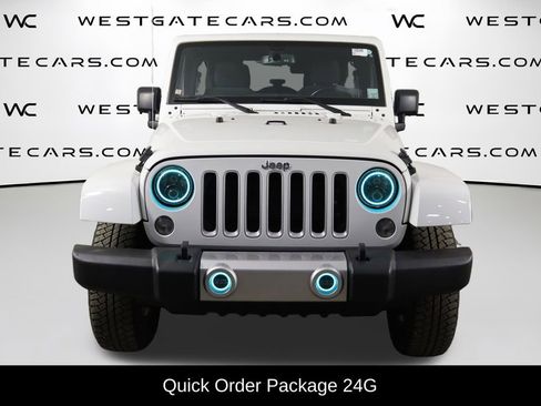 Used 2017 Jeep Wrangler Unlimited Sahara w/ Connectivity Group AWD/4WD image 2