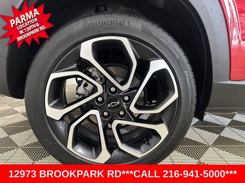 Certified 2025 Chevrolet Trax RS w/ Driver Confidence Package FWD image 26