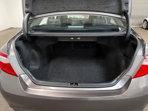 Used 2017 Toyota Camry SE FWD image 16