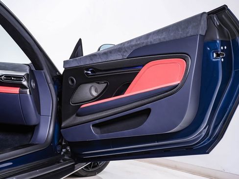 New 2025 Aston Martin Vanquish image 20