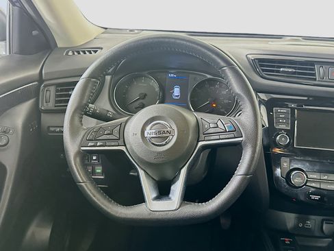 Used 2020 Nissan Rogue SL FWD image 17
