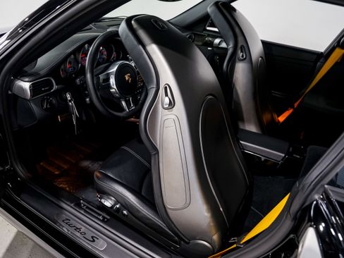 Used 2012 Porsche 911 Turbo S image 21