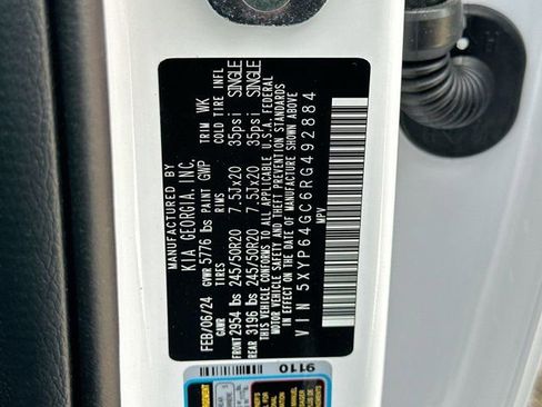 Used 2024 Kia Telluride S image 30