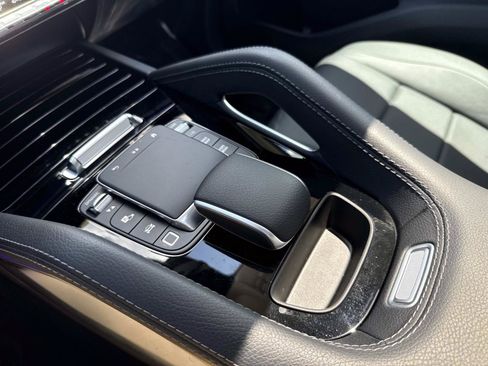Certified 2025 Mercedes-Benz GLE 350 4MATIC image 29