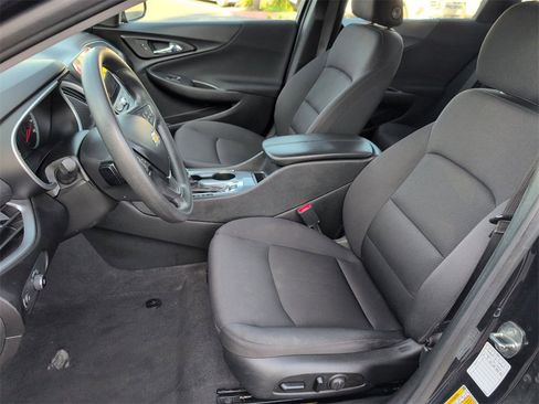 Used 2023 Chevrolet Malibu LT image 14