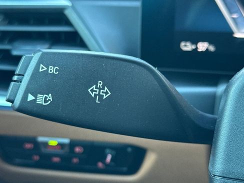 Certified 2023 BMW i4 eDrive35 w/ Premium Package image 31