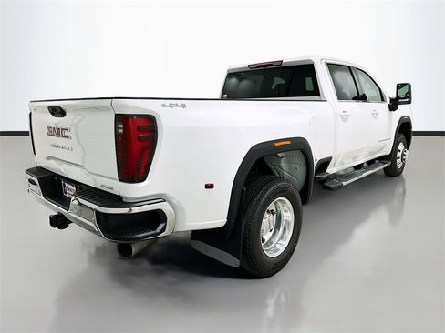 New 2026 GMC Sierra 3500 SLE image 7