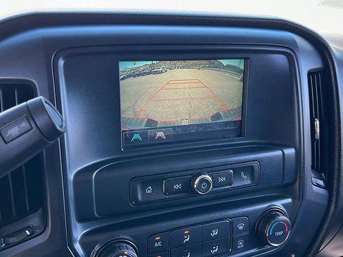 Used 2018 Chevrolet Silverado 1500 Custom w/ Custom Value Package image 19