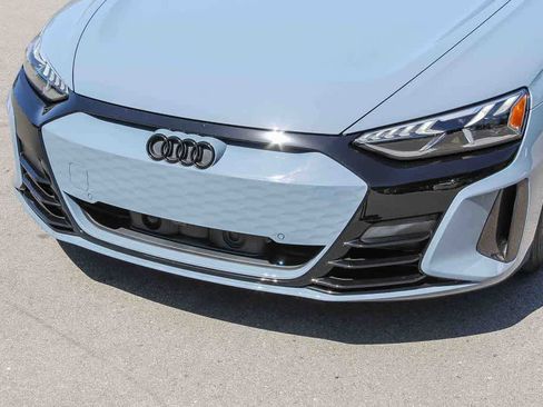 Used 2024 Audi RS e-tron GT w/ Carbon Performance Package AWD/4WD image 8