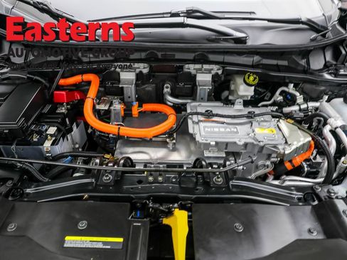 Used 2023 Nissan Ariya FWD image 8