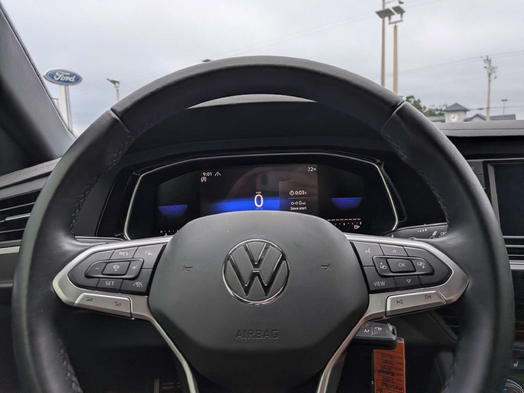 Used 2024 Volkswagen Jetta Sport FWD image 20