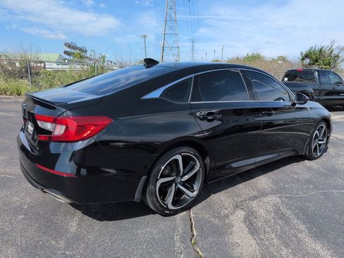 Used 2019 Honda Accord Sport image 6