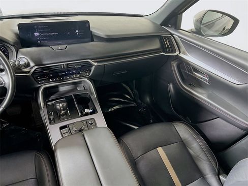 Used 2024 MAZDA CX-90 3.3 Turbo S w/ Premium Package image 20