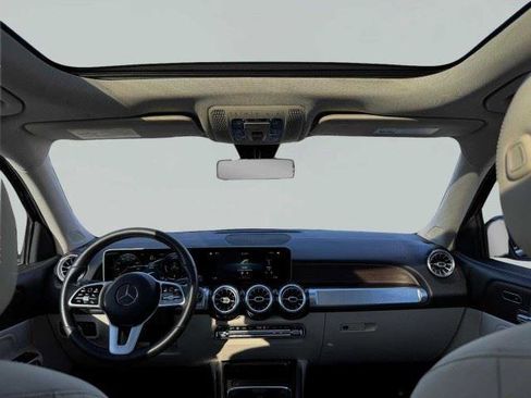 Used 2021 Mercedes-Benz GLB 250 image 37
