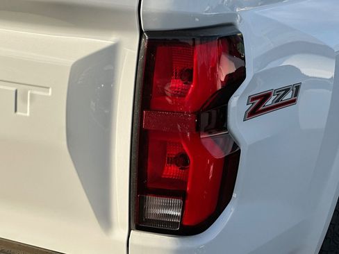 New 2025 Chevrolet Colorado Z71 w/ Midnight Edition AWD/4WD image 30