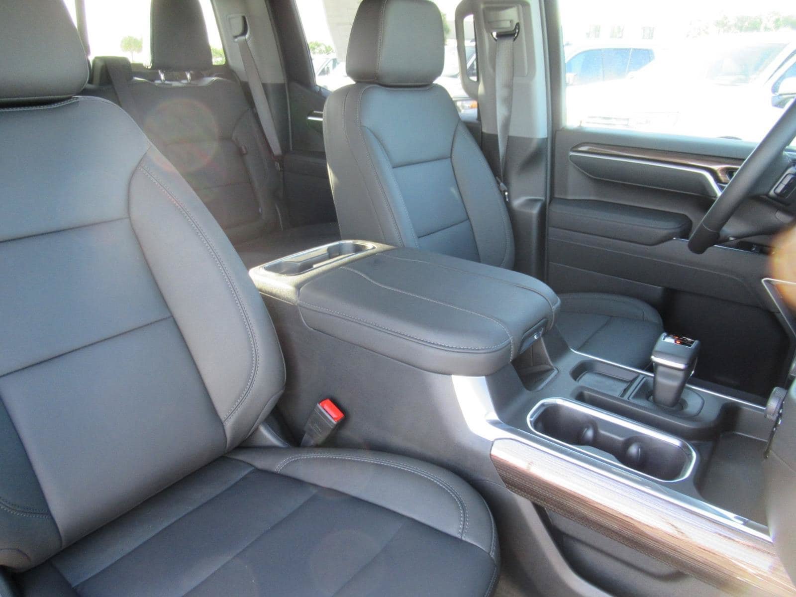 New 2026 Chevrolet Silverado 1500 RST w/ RST All Star Premium Package AWD/4WD image 9