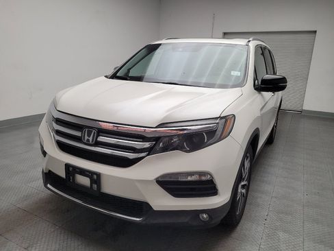 Used 2017 Honda Pilot Touring image 15