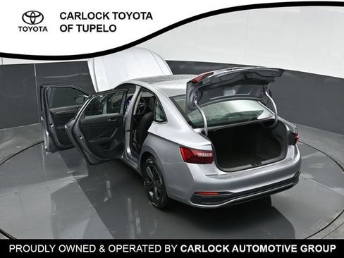 Used 2024 Volkswagen Jetta SE w/ Panoramic Sunroof Package FWD image 55