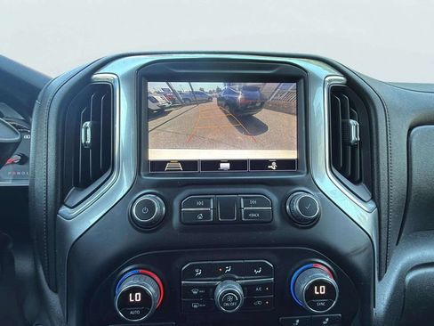 Used 2020 Chevrolet Silverado 1500 LT w/ Convenience Package AWD/4WD image 9