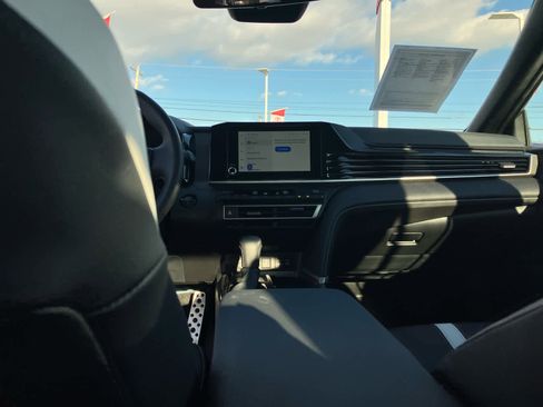 Certified 2026 Toyota Camry SE image 34