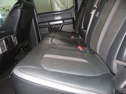 Used 2019 Ford F250 Platinum w/ Platinum Ultimate Package AWD/4WD image 27