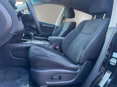 Used 2016 Nissan Pathfinder SV AWD/4WD image 13