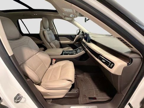 Used 2021 Lincoln Aviator Grand Touring w/ Equipment Group 302A image 25