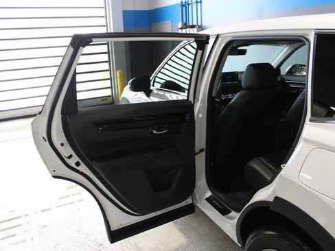 Used 2023 Honda CR-V EX-L image 18