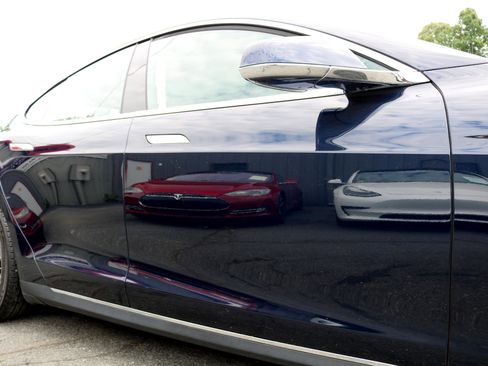 Used 2013 Tesla Model S image 9