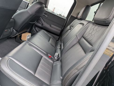 Certified 2024 Nissan Frontier SL w/ Technology Package RWD image 28