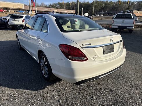 Used 2017 Mercedes-Benz C 300 4MATIC Sedan image 6