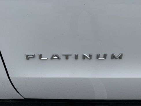 Used 2025 Ford Expedition Max Platinum AWD/4WD image 22