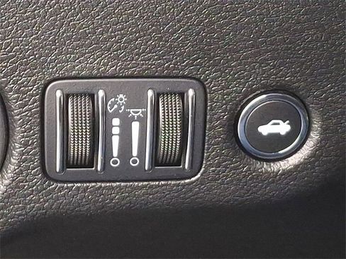 Used 2023 Chrysler 300 Touring L w/ Popular Equipment Group image 24