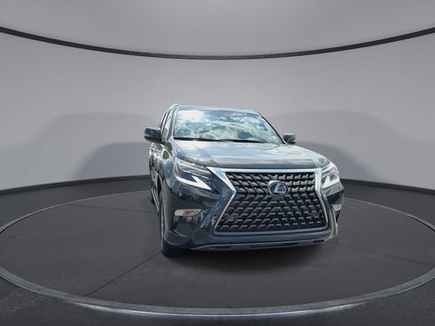 Used 2023 Lexus GX 460 Premium w/ Premium Plus Package image 3