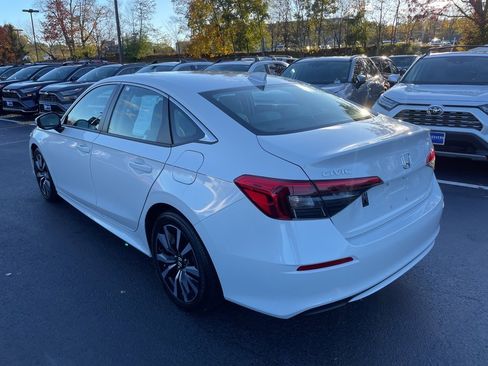 Used 2023 Honda Civic EX image 8